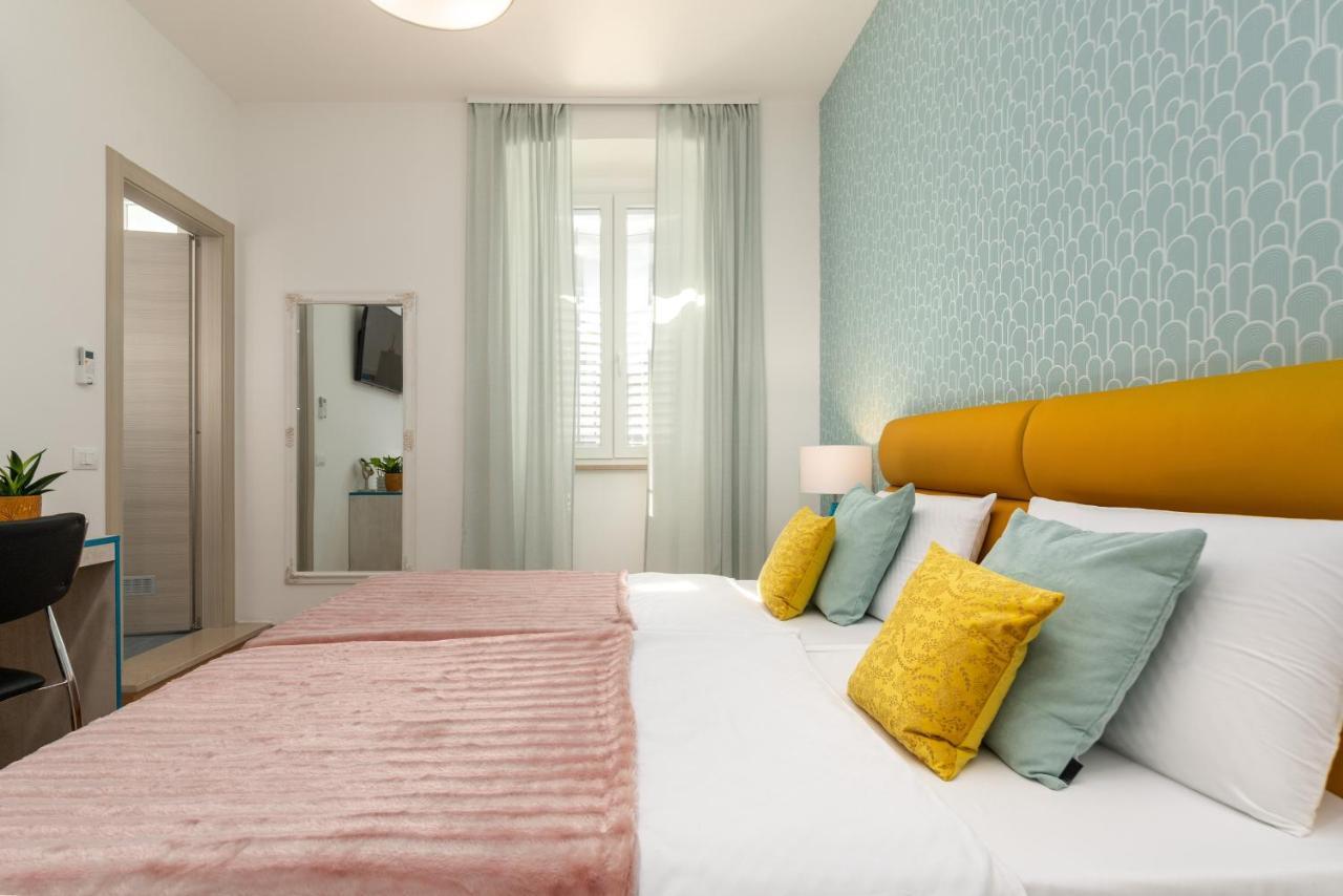 Polesana Rooms Pula Bagian luar foto
