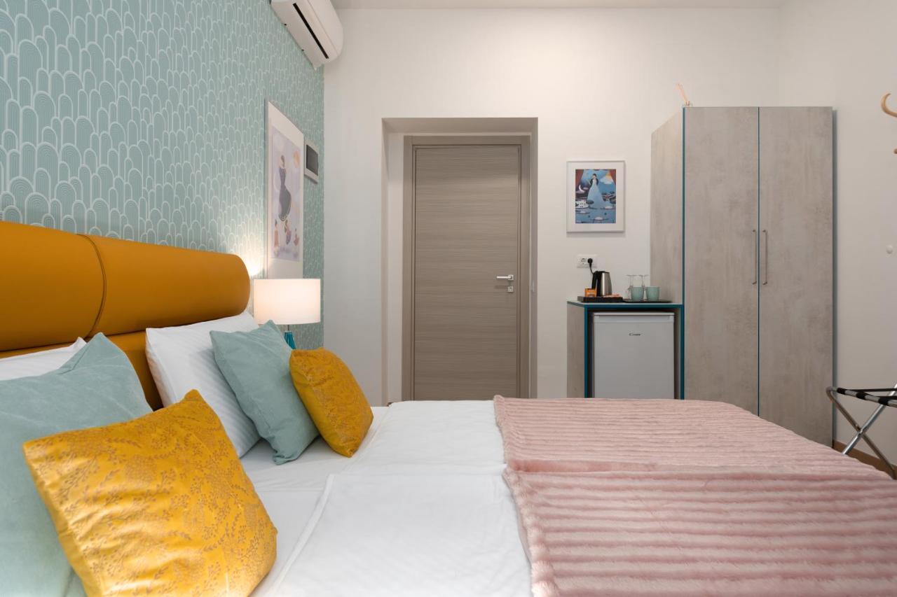 Polesana Rooms Pula Bagian luar foto