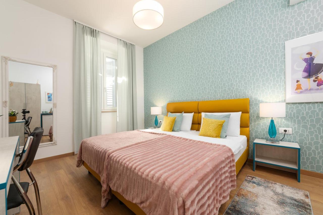 Polesana Rooms Pula Bagian luar foto